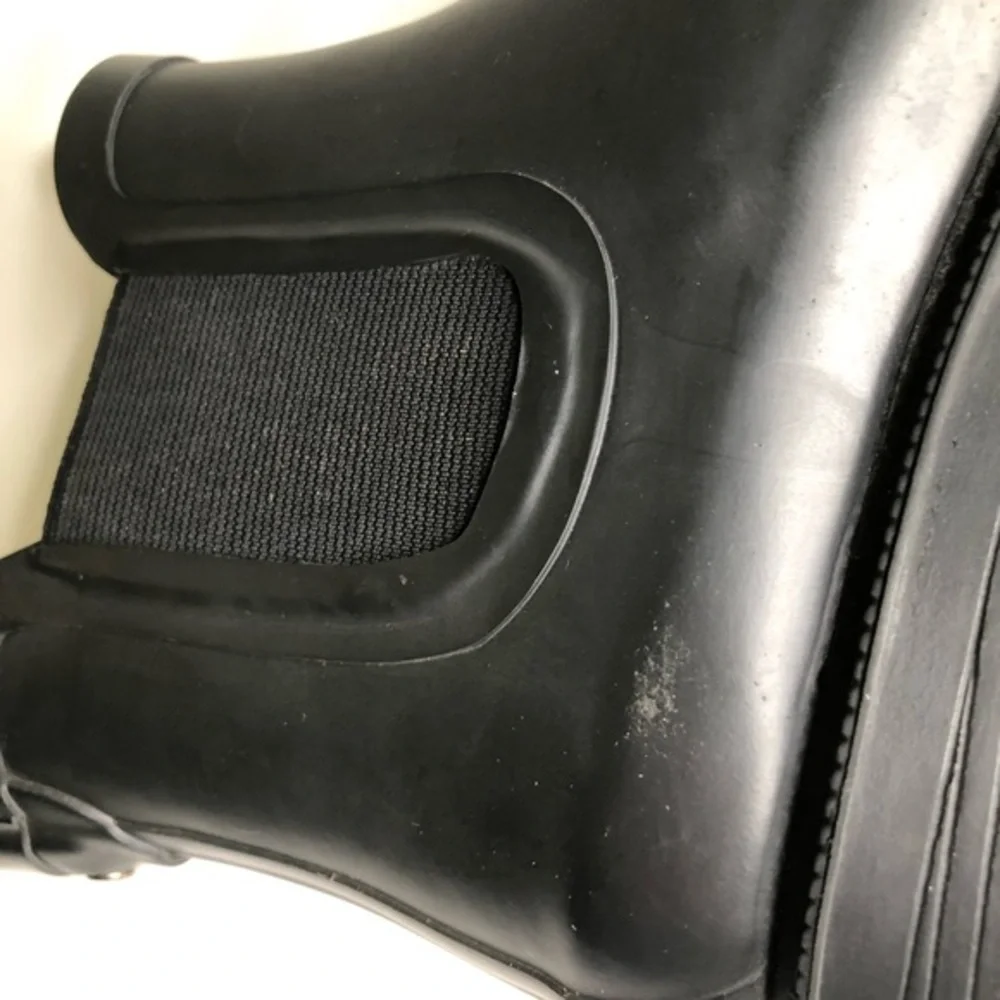 Madewell The Chelsea Rain Boots Matte Black Rubber Ankle Womens Size 6 E2292